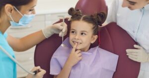 Come preparare i bambini alla prima visita dentistica?