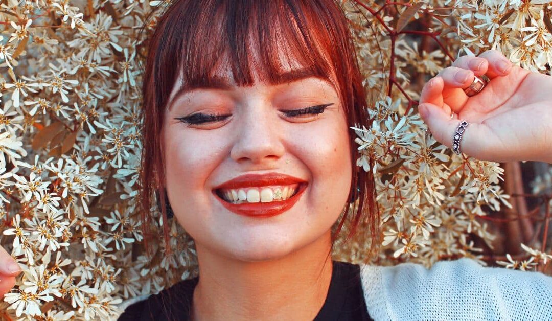 Brillantini sui denti: a cosa prestare attenzione?