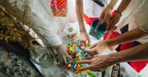 Trick yes, but no trick: how to protect your teeth on Halloween