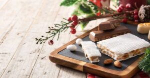 Christmas sweets: the risks of nougat for teeth and oral hygiene