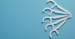 Improve your oral hygiene routine by flossing with toothpaste!